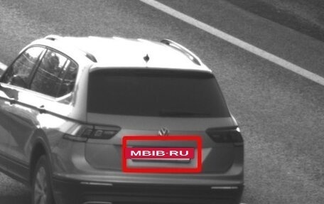 Volkswagen Tiguan II, 2020 год, 2 920 000 рублей, 5 фотография