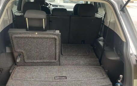Volkswagen Tiguan II, 2020 год, 2 920 000 рублей, 12 фотография