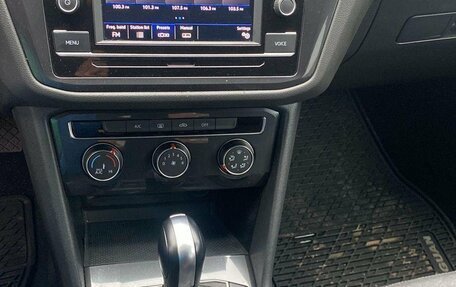 Volkswagen Tiguan II, 2020 год, 2 920 000 рублей, 14 фотография