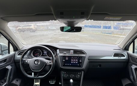 Volkswagen Tiguan II, 2019 год, 2 490 000 рублей, 15 фотография