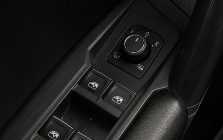 Volkswagen Tiguan II, 2019 год, 2 490 000 рублей, 27 фотография