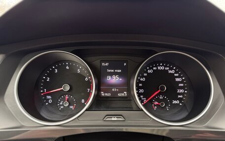 Volkswagen Tiguan II, 2019 год, 2 490 000 рублей, 33 фотография