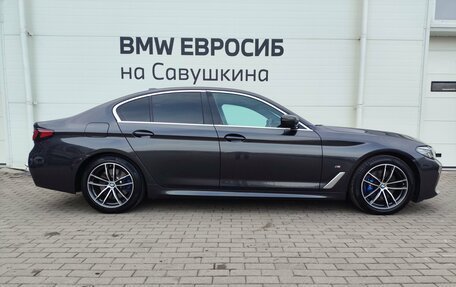 BMW 5 серия, 2022 год, 5 999 000 рублей, 6 фотография