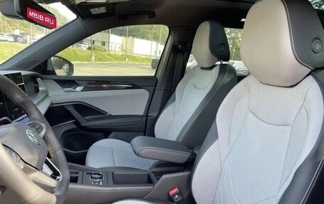 Volkswagen Tiguan, 2025 год, 4 833 000 рублей, 14 фотография