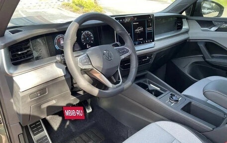 Volkswagen Tiguan, 2025 год, 4 833 000 рублей, 15 фотография