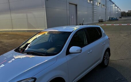 KIA cee'd I рестайлинг, 2012 год, 560 000 рублей, 2 фотография