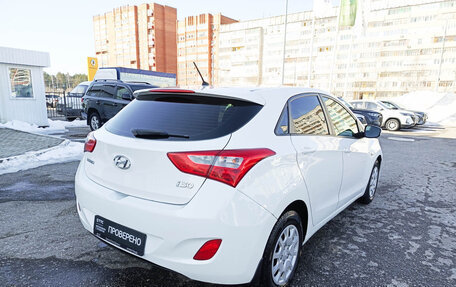 Hyundai i30 II рестайлинг, 2012 год, 680 000 рублей, 5 фотография