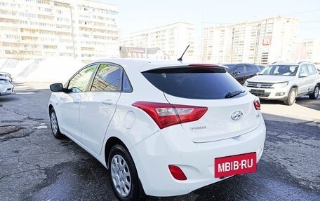 Hyundai i30 II рестайлинг, 2012 год, 680 000 рублей, 7 фотография