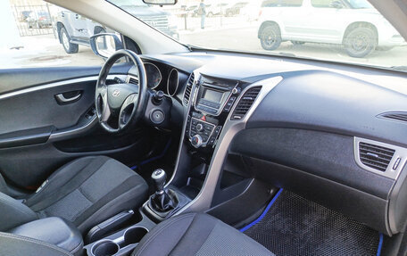 Hyundai i30 II рестайлинг, 2012 год, 680 000 рублей, 11 фотография