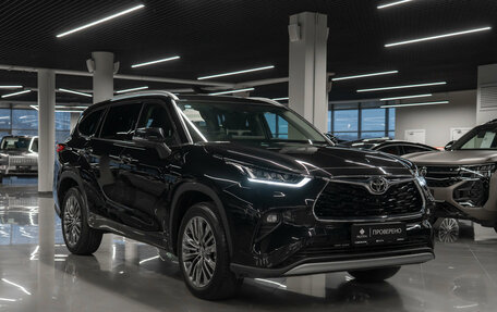 Toyota Highlander, 2026 год, 5 800 000 рублей, 2 фотография