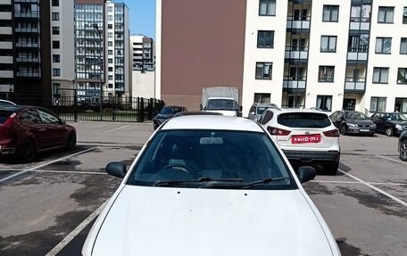 Nissan AD II, 2002 год, 131 000 рублей, 1 фотография