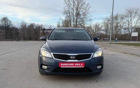 KIA cee'd I рестайлинг, 2010 год, 675 000 рублей, 2 фотография