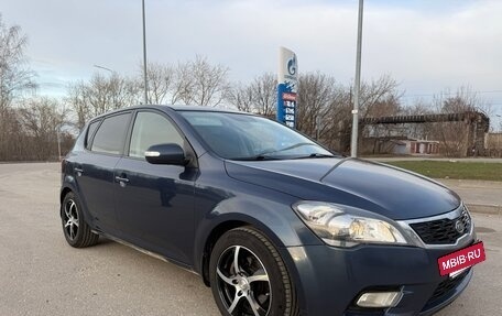 KIA cee'd I рестайлинг, 2010 год, 675 000 рублей, 3 фотография