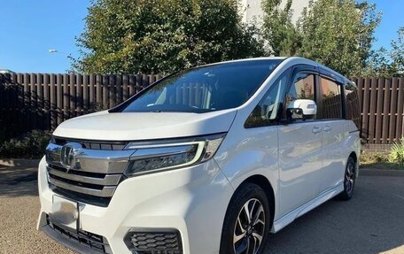 Honda Stepwgn IV, 2021 год, 2 152 000 рублей, 1 фотография