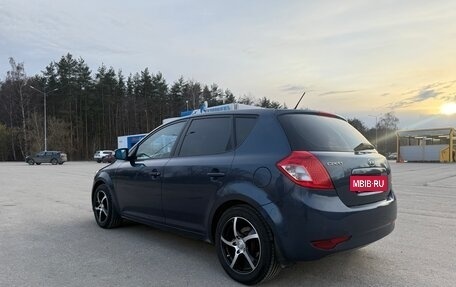 KIA cee'd I рестайлинг, 2010 год, 675 000 рублей, 7 фотография
