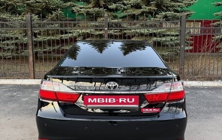 Toyota Camry, 2017 год, 2 150 000 рублей, 3 фотография