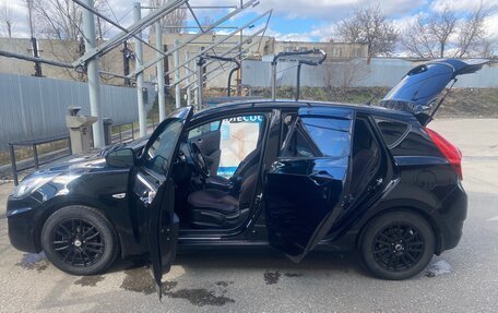 Hyundai Solaris II рестайлинг, 2013 год, 750 000 рублей, 2 фотография