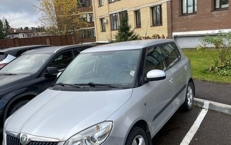 Skoda Fabia II, 2011 год, 830 000 рублей, 2 фотография