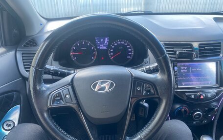 Hyundai Solaris II рестайлинг, 2013 год, 750 000 рублей, 12 фотография