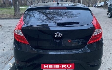 Hyundai Solaris II рестайлинг, 2013 год, 750 000 рублей, 20 фотография