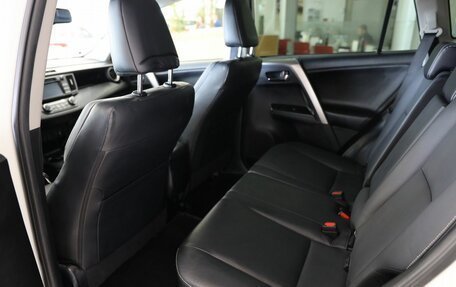 Toyota RAV4, 2015 год, 2 750 000 рублей, 14 фотография