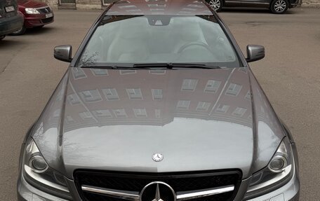 Mercedes-Benz C-Класс, 2011 год, 1 250 000 рублей, 2 фотография