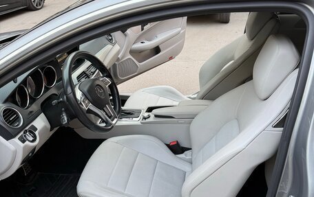 Mercedes-Benz C-Класс, 2011 год, 1 250 000 рублей, 8 фотография