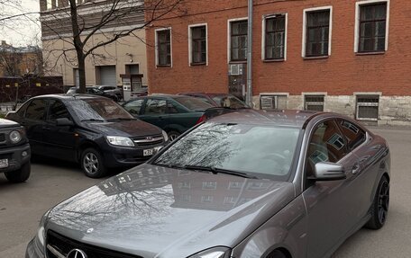 Mercedes-Benz C-Класс, 2011 год, 1 250 000 рублей, 7 фотография