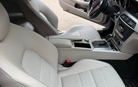 Mercedes-Benz C-Класс, 2011 год, 1 250 000 рублей, 11 фотография