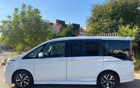 Honda Stepwgn IV, 2021 год, 2 152 000 рублей, 3 фотография