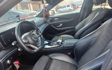 Mercedes-Benz E-Класс, 2016 год, 2 800 000 рублей, 3 фотография