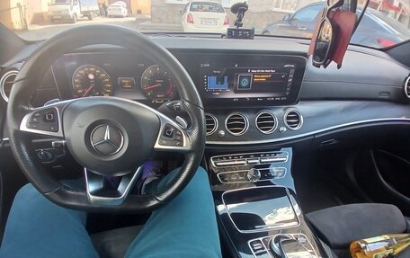 Mercedes-Benz E-Класс, 2016 год, 2 800 000 рублей, 5 фотография