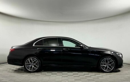 Mercedes-Benz E-Класс, 2021 год, 4 749 000 рублей, 4 фотография