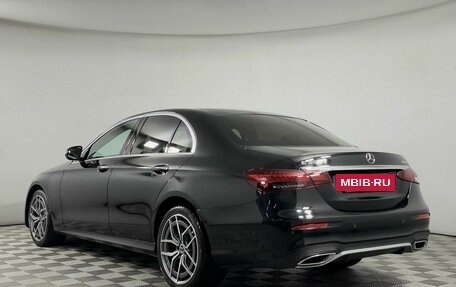 Mercedes-Benz E-Класс, 2021 год, 4 749 000 рублей, 6 фотография