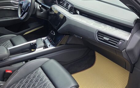 Audi e-tron I, 2021 год, 4 700 000 рублей, 6 фотография