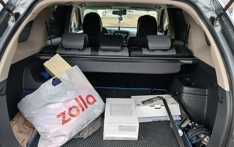 Mitsubishi Outlander III рестайлинг 3, 2013 год, 1 400 000 рублей, 6 фотография