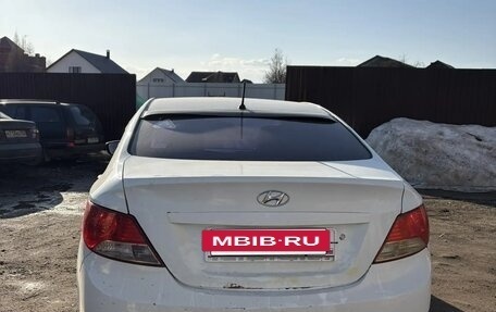 Hyundai Solaris II рестайлинг, 2011 год, 360 000 рублей, 4 фотография