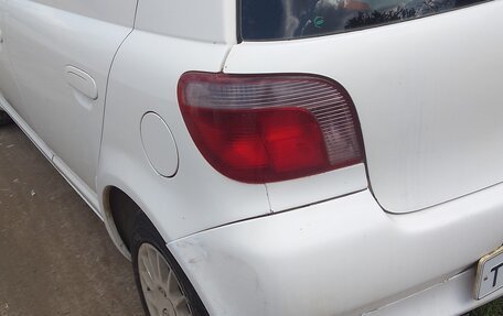 Toyota Vitz, 2001 год, 300 000 рублей, 3 фотография