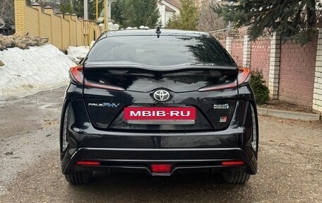 Toyota Prius IV XW50, 2018 год, 2 150 000 рублей, 7 фотография