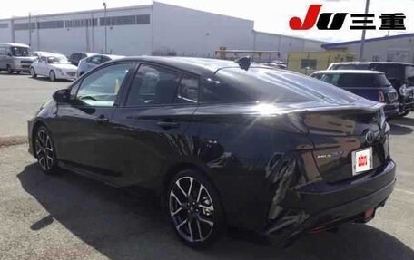 Toyota Prius IV XW50, 2018 год, 2 150 000 рублей, 15 фотография