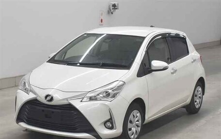 Toyota Vitz, 2019 год, 1 050 000 рублей, 6 фотография