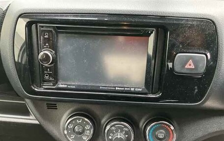 Toyota Vitz, 2019 год, 1 050 000 рублей, 9 фотография