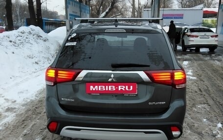 Mitsubishi Outlander III рестайлинг 3, 2019 год, 2 200 000 рублей, 12 фотография
