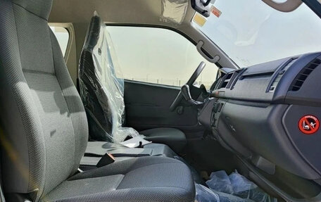 Toyota HiAce H200, 2026 год, 4 200 000 рублей, 7 фотография