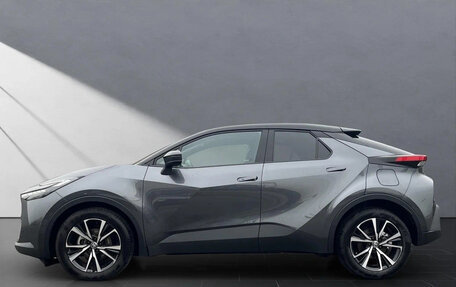 Toyota C-HR, 2025 год, 3 600 000 рублей, 3 фотография