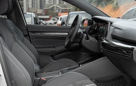 Volkswagen Golf VIII, 2023 год, 1 800 000 рублей, 9 фотография