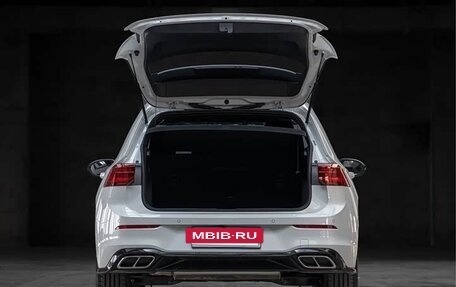 Volkswagen Golf VIII, 2023 год, 1 800 000 рублей, 20 фотография