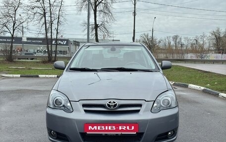 Toyota Corolla, 2004 год, 630 000 рублей, 3 фотография