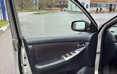 Toyota Corolla, 2004 год, 630 000 рублей, 18 фотография