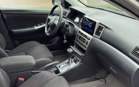 Toyota Corolla, 2004 год, 630 000 рублей, 16 фотография